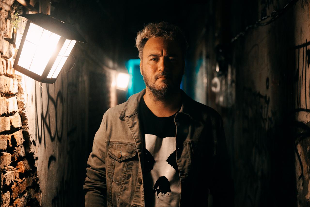 Ignacio Dupin reúne a las leyendas del Rock Argentino en su nuevo álbum “Enjambre de Estrellas”